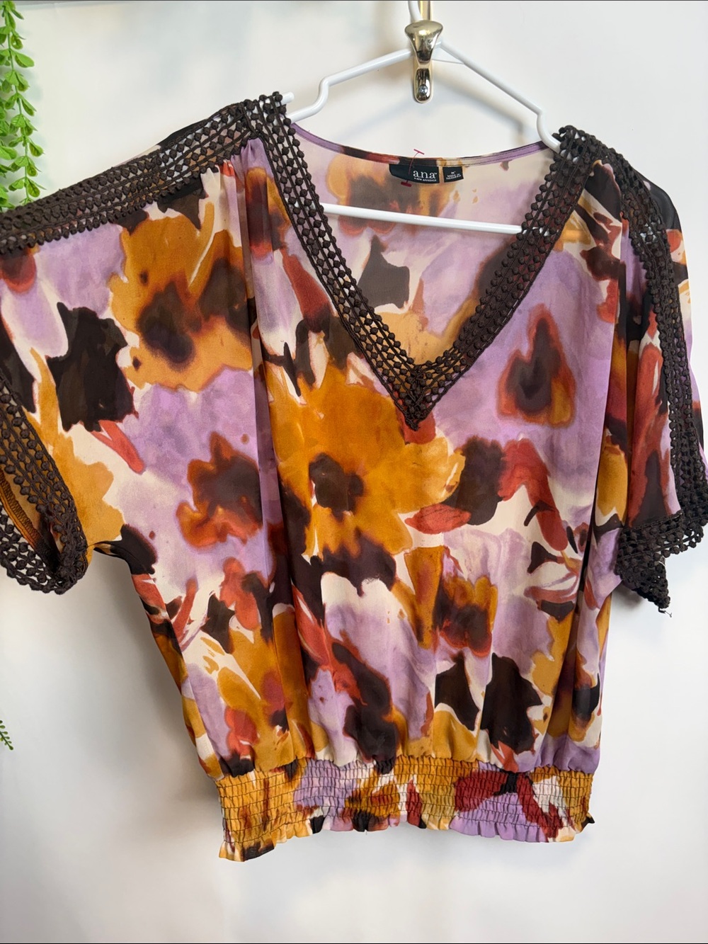 a.n.a Multicolor Floral V-Neck Short Sleeve Top - Purple/Gold/Brown